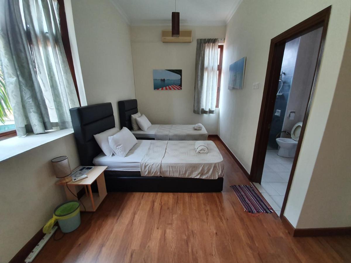 Eden Cosy Living Apartment Batu Ferringhi Exterior photo